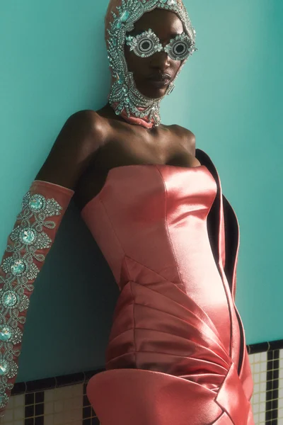 Look 8